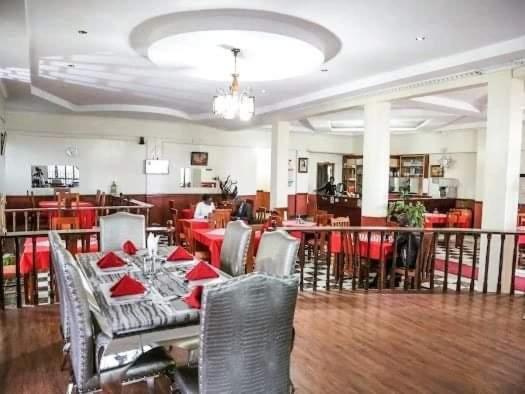 Newstead Hotel نيفاشا المظهر الخارجي الصورة