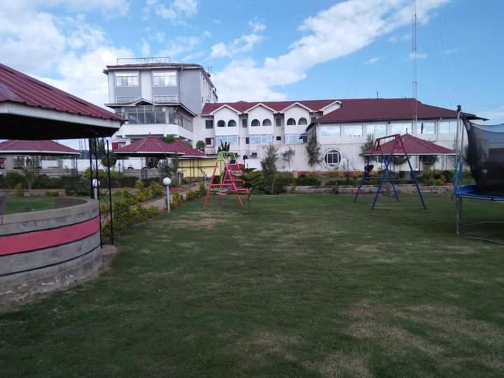 Newstead Hotel نيفاشا المظهر الخارجي الصورة