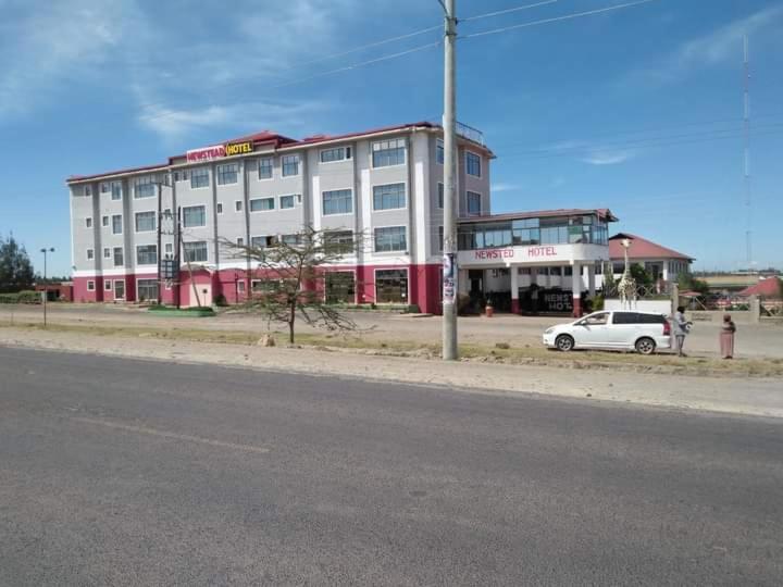 Newstead Hotel نيفاشا المظهر الخارجي الصورة