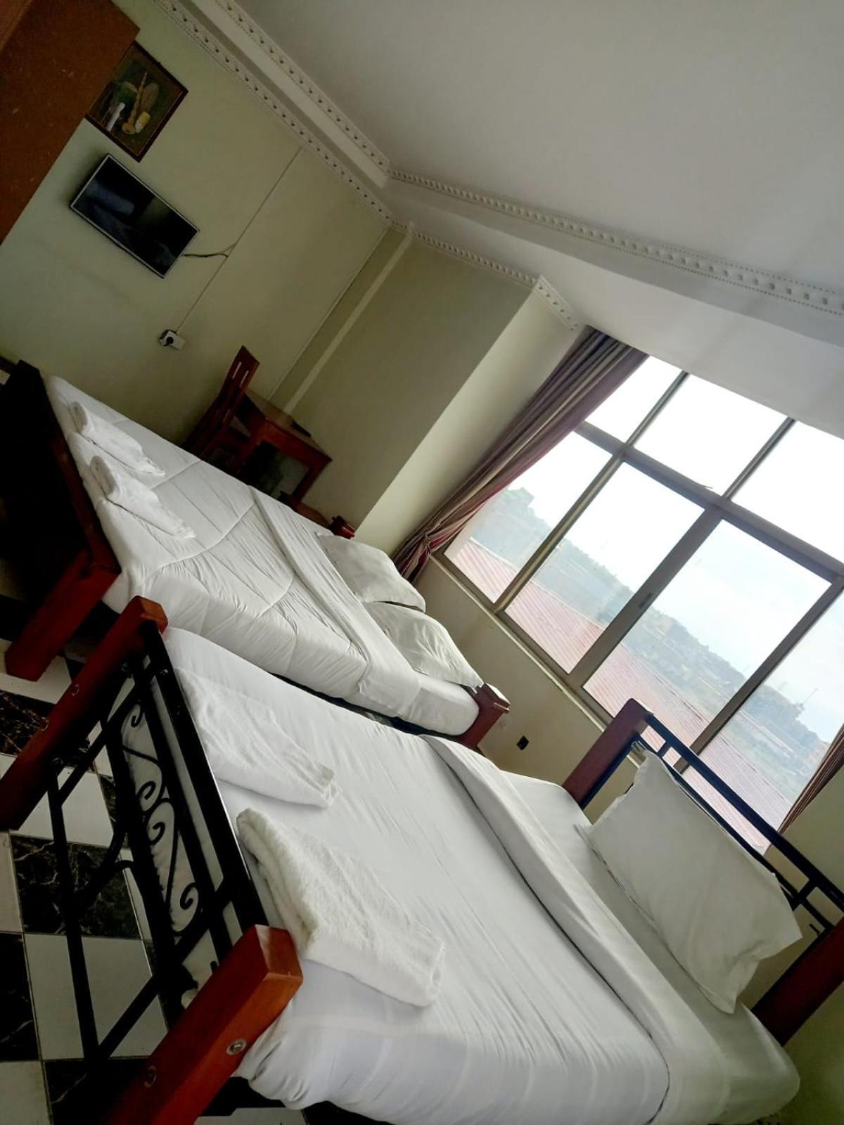 Newstead Hotel نيفاشا المظهر الخارجي الصورة